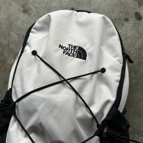 The North Face TNF White Jester Backpack 27L Laptop Bookbag - Picture 3 of 8